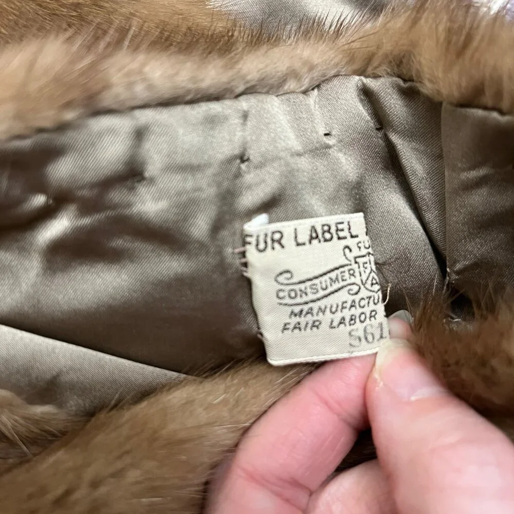 Vintage Real Fur Stole with Pockets - Picture 7 of 8